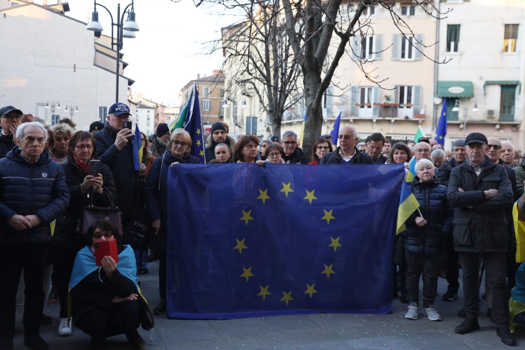 ORRENDA MANIFESTAZIONE INTERVENTISTA A BRESCIA